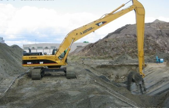 挖掘机加长臂 挖掘机加长臂